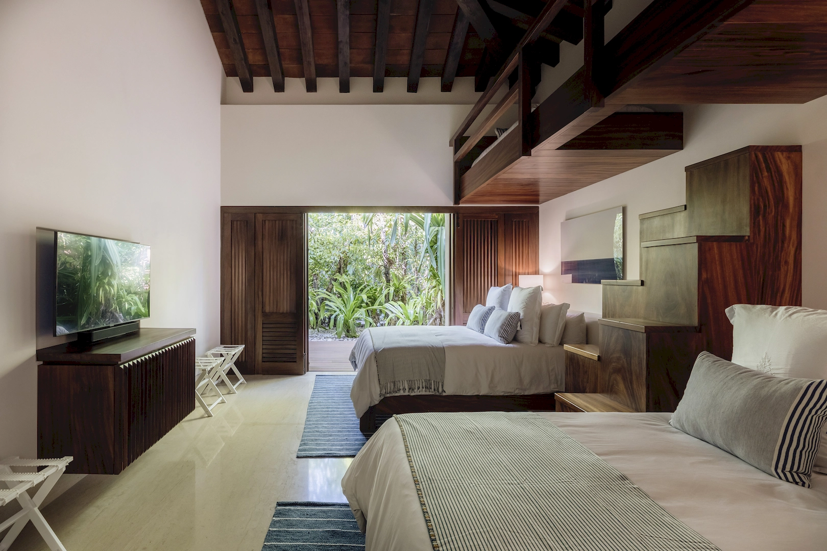 2024-12-12 - Casa Entre Rocas - Vivre Luxury Films-30